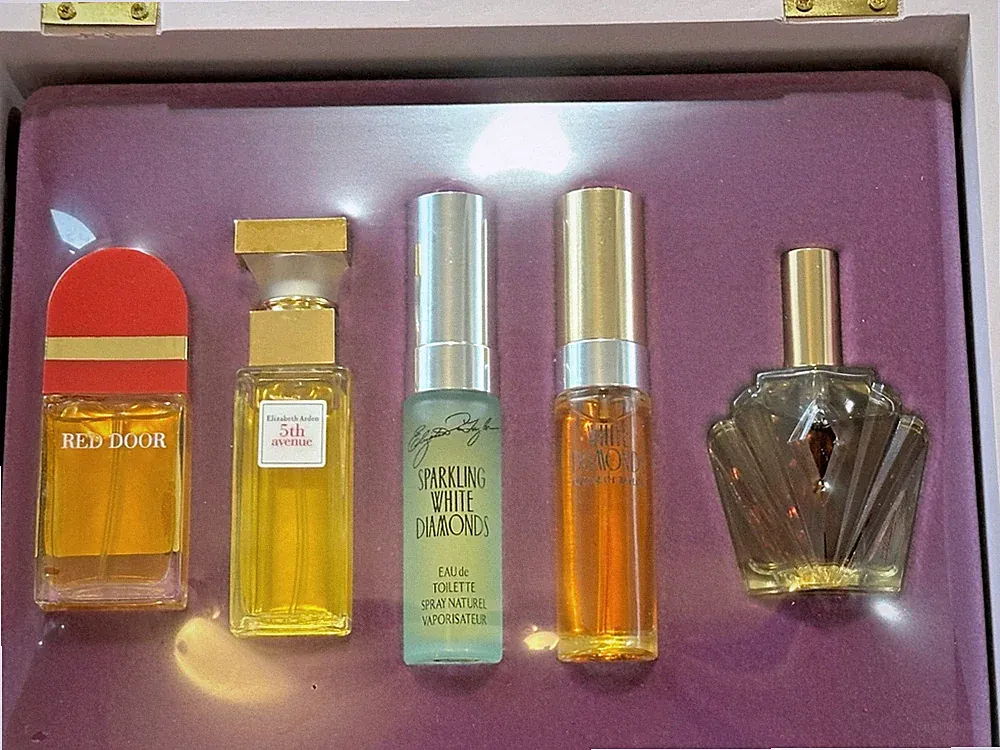 NOS ELIZABETH ARDEN PERFUME (5 kinds,High Quality Wood Collectors Box) Vintage