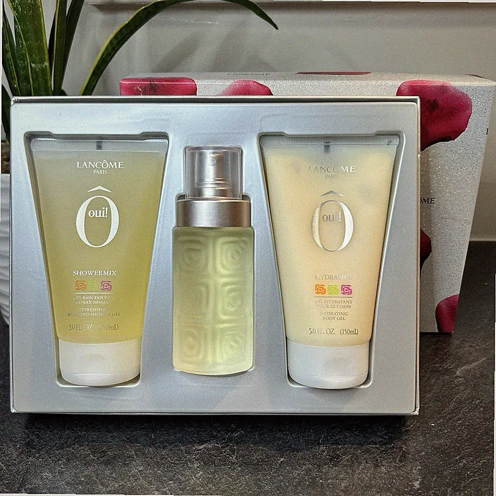 O Oui! by LANCOME Gift Set 1.7 oz EDT Perfume, 5 oz Hydramix & Showermix NEW