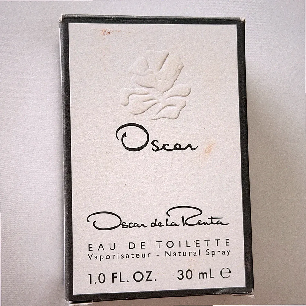 Oscar de La Renta Oscar Perfume Womens Eau de Toilette Spray 1.0 oz Cologne
