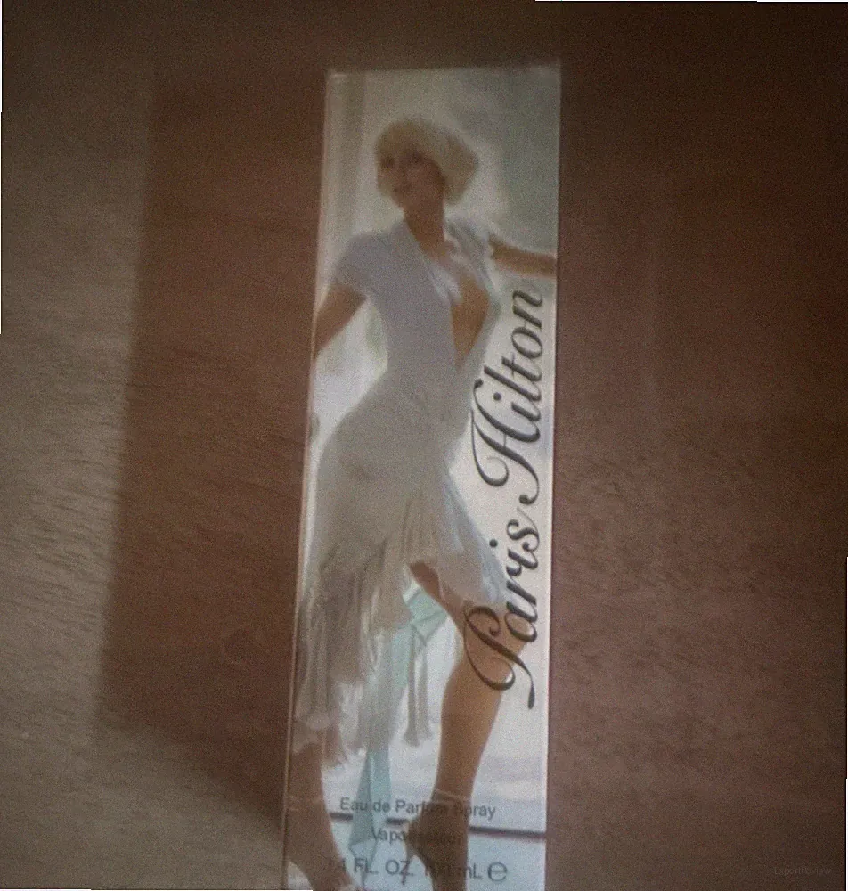 Paris Hilton Eau de Parfum Spray 3.4 fl. oz. Regular Size Women's Fragrance