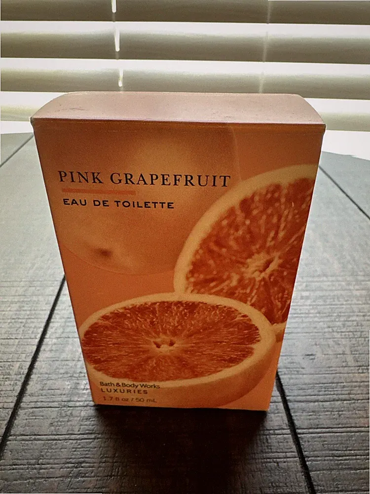 RARE Bath & Body Works Pink Grapefruit Eau de Toilette Perfume 1.7 oz NEW Box