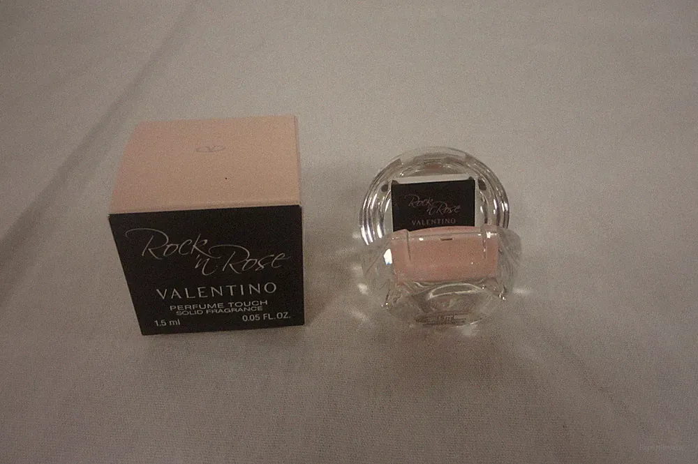 ROCK 'N ROSE -VALENTINO-PERFUME TOUCH 0.05 oz..SOLID PERFUME..GORGEOUS!