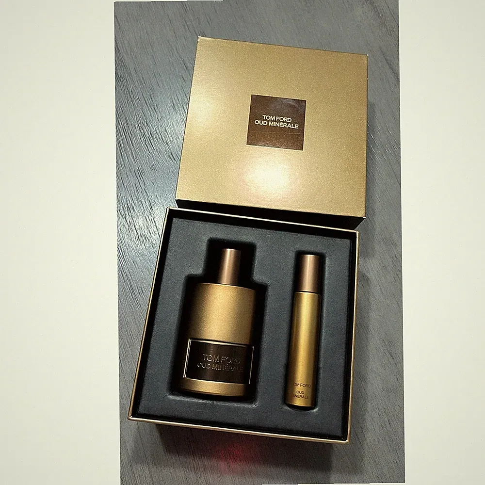 Tom Ford Oud Minerale Eau de Parfum Spray 100ml Gift Set Bottle & Travel
