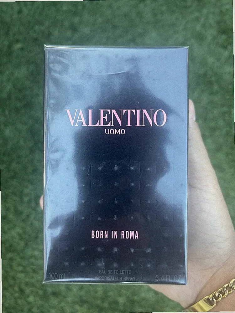 Valentino Born in Roma Eau de Toilette Spray Citrus Scent 3.4 fl oz