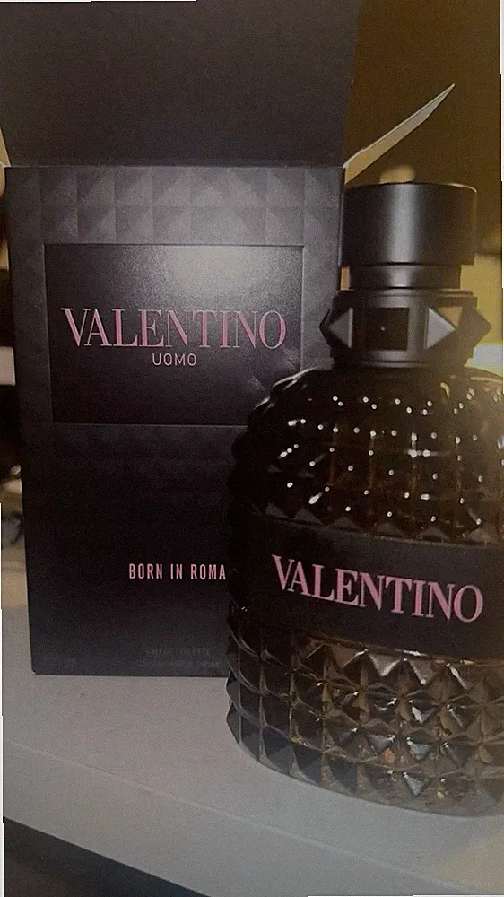 Valentino Born in Roma Eau de Toilette Spray Fragrance, Regular Size 100 ml