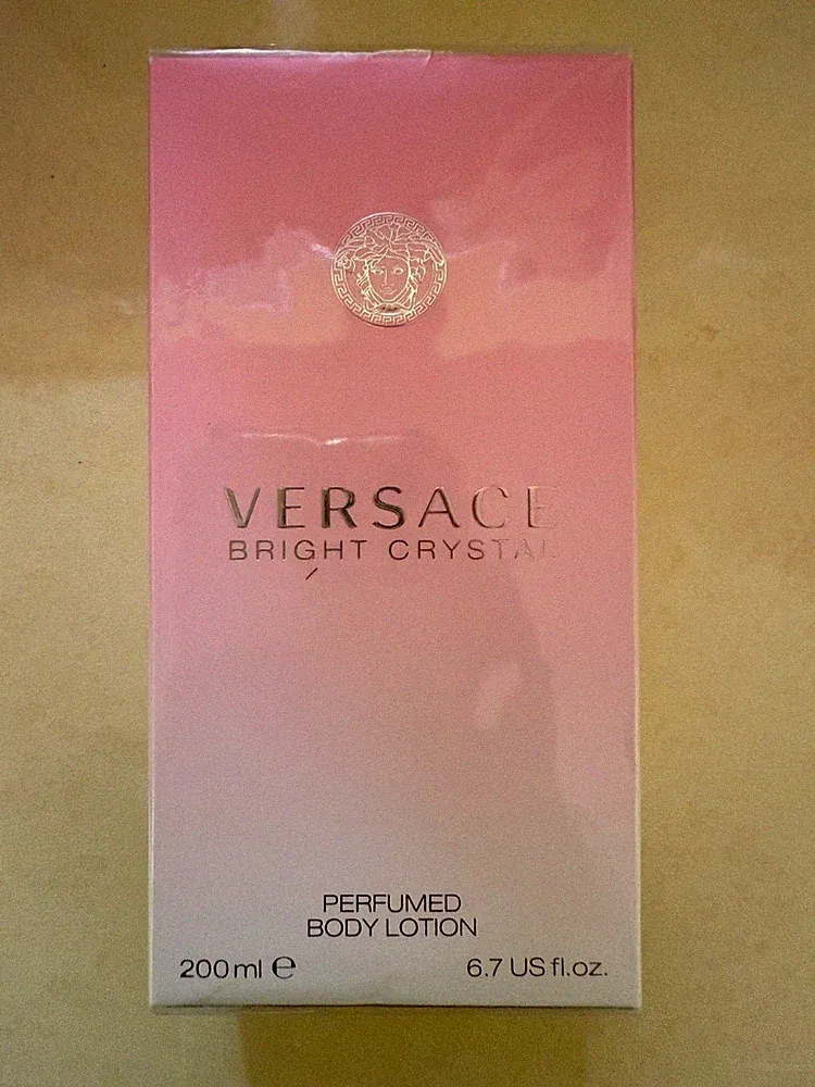 VERSACE BRIGHT CRYSTAL PERFUMED BODY LOTION FOR WOMEN 6.7oz - 200ml NEW SEALED