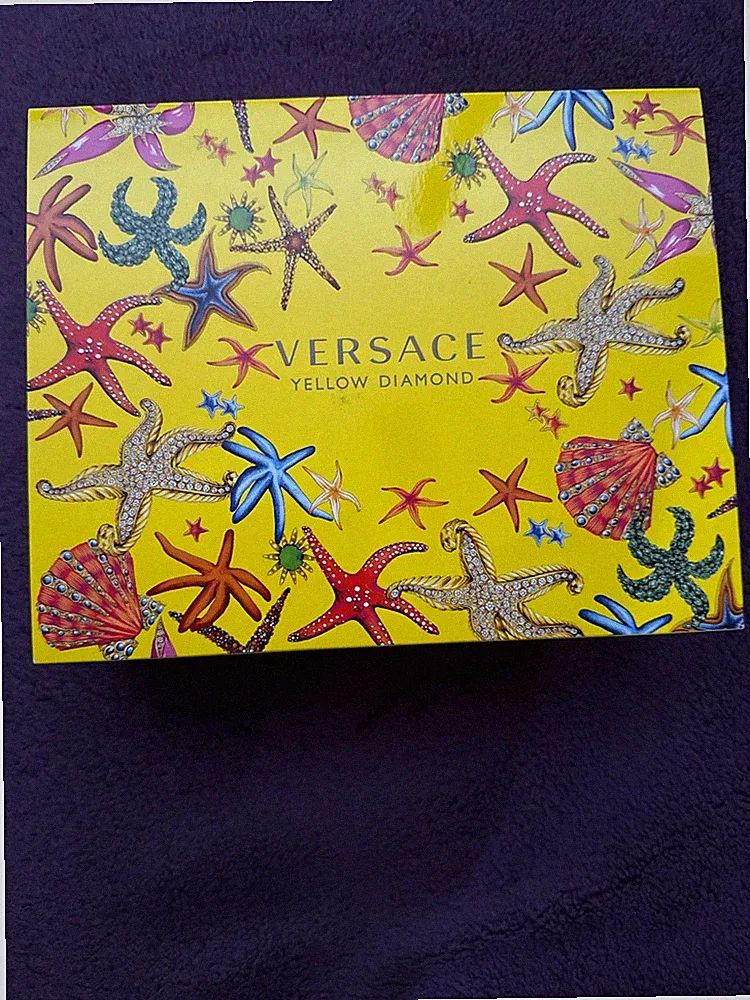 Versace Yellow Diamond NEW 3 piece set, Eau de Toilette, shower gel, body lotion