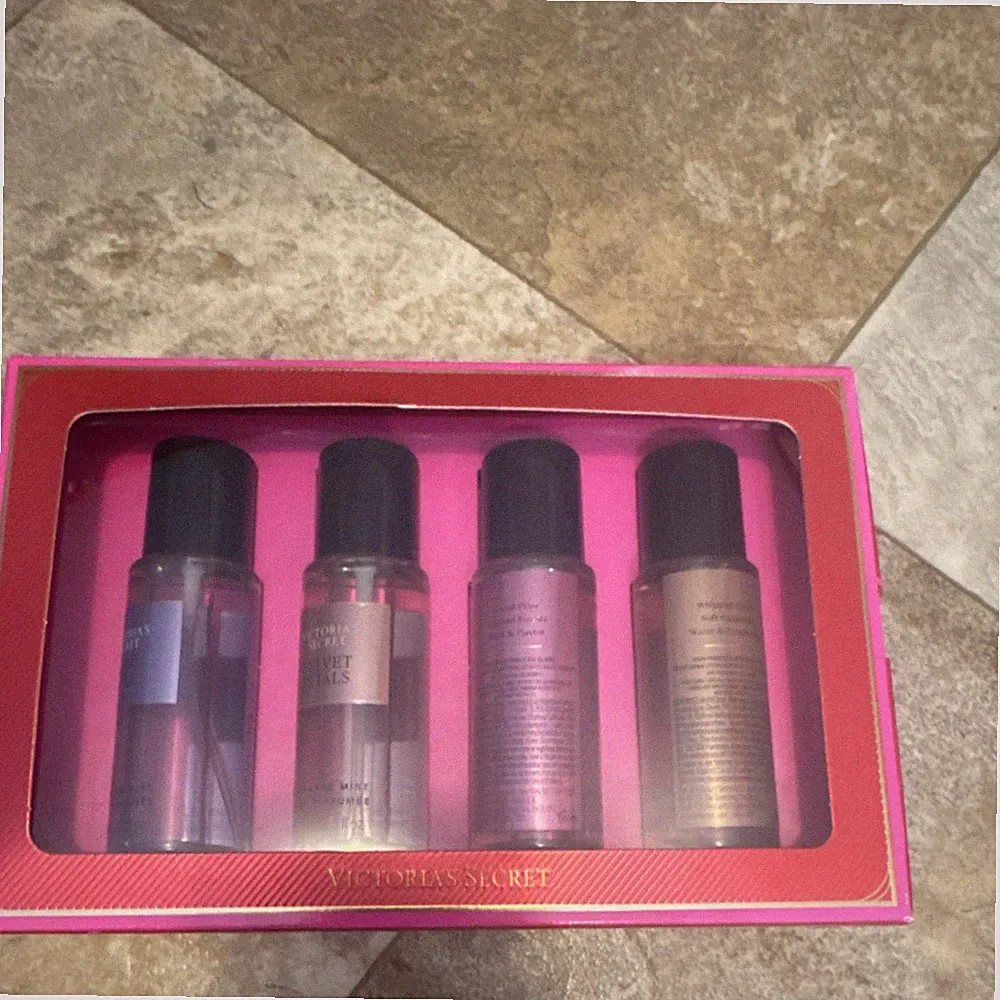 Victoria's Secret Fragrance Mist Gift Set Bare Vanilla Love Spell 4 x 2.5oz