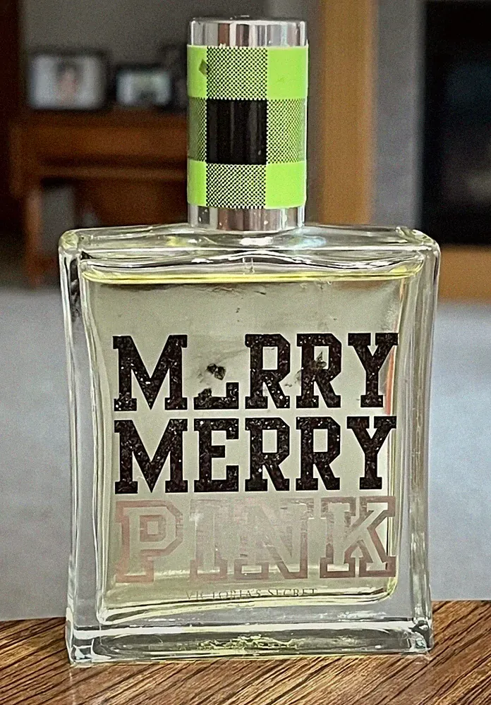 VICTORIA'S SECRET Merry Merry Pink 2.5oz/75ml Eau De Toilette LIMITED EDITION