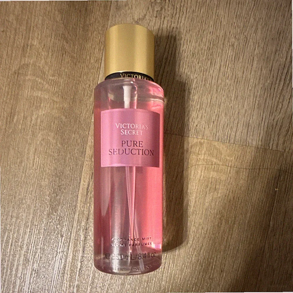 Victoria's Secret Pure Seduction Fragrance Mist 250 mL / 8.4 fl oz