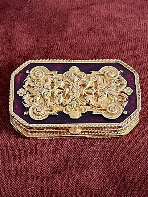 VINTAGE ESTEE LAUDER ENAMEL GOLD FILIGREE YOUTH DEW PERFUME COMPACT FILLED