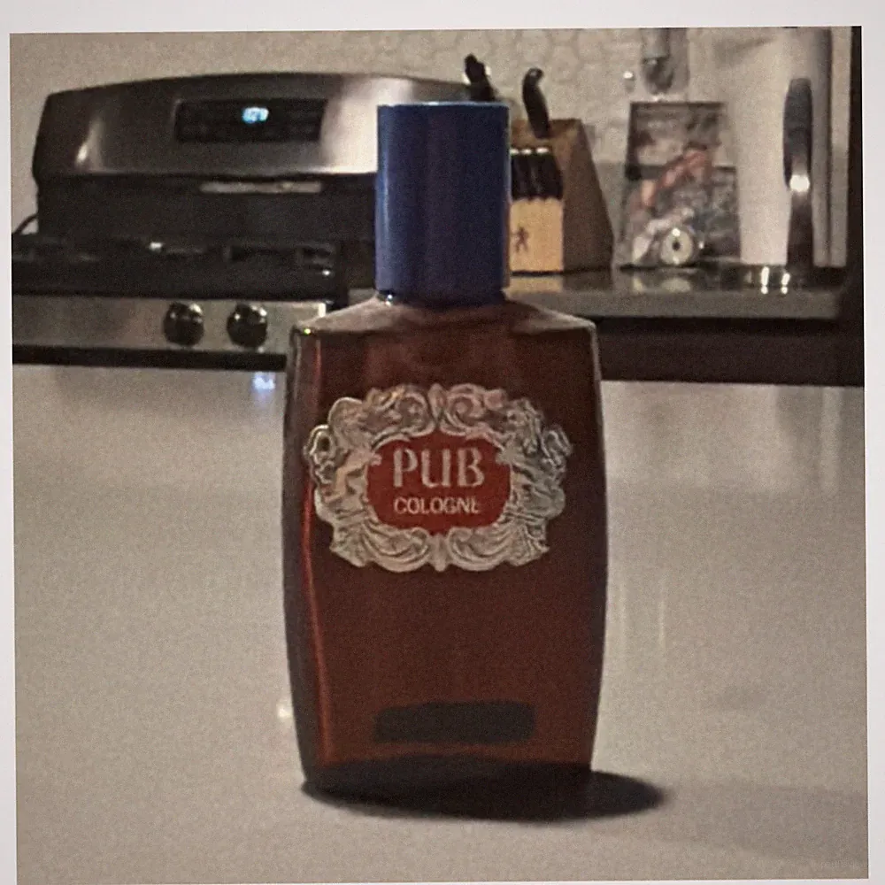 VINTAGE Revlon Pub Eau de Cologne 4 fl oz Regular Size Fragrance Made in USA